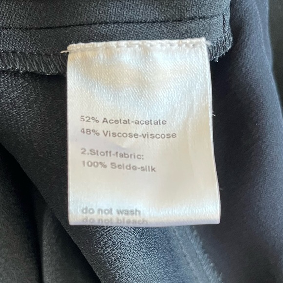 Akris Punto Blouse Navy (Marine) Blue Sleeveless V Neck Silk Trim Top Sz 8 NWT - Picture 12 of 13